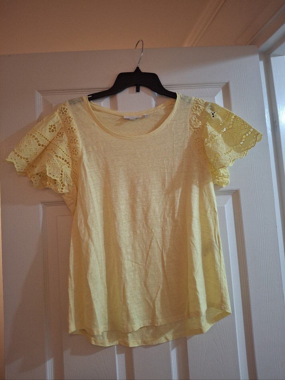 Women's Yellow Lace Sleeve Tee